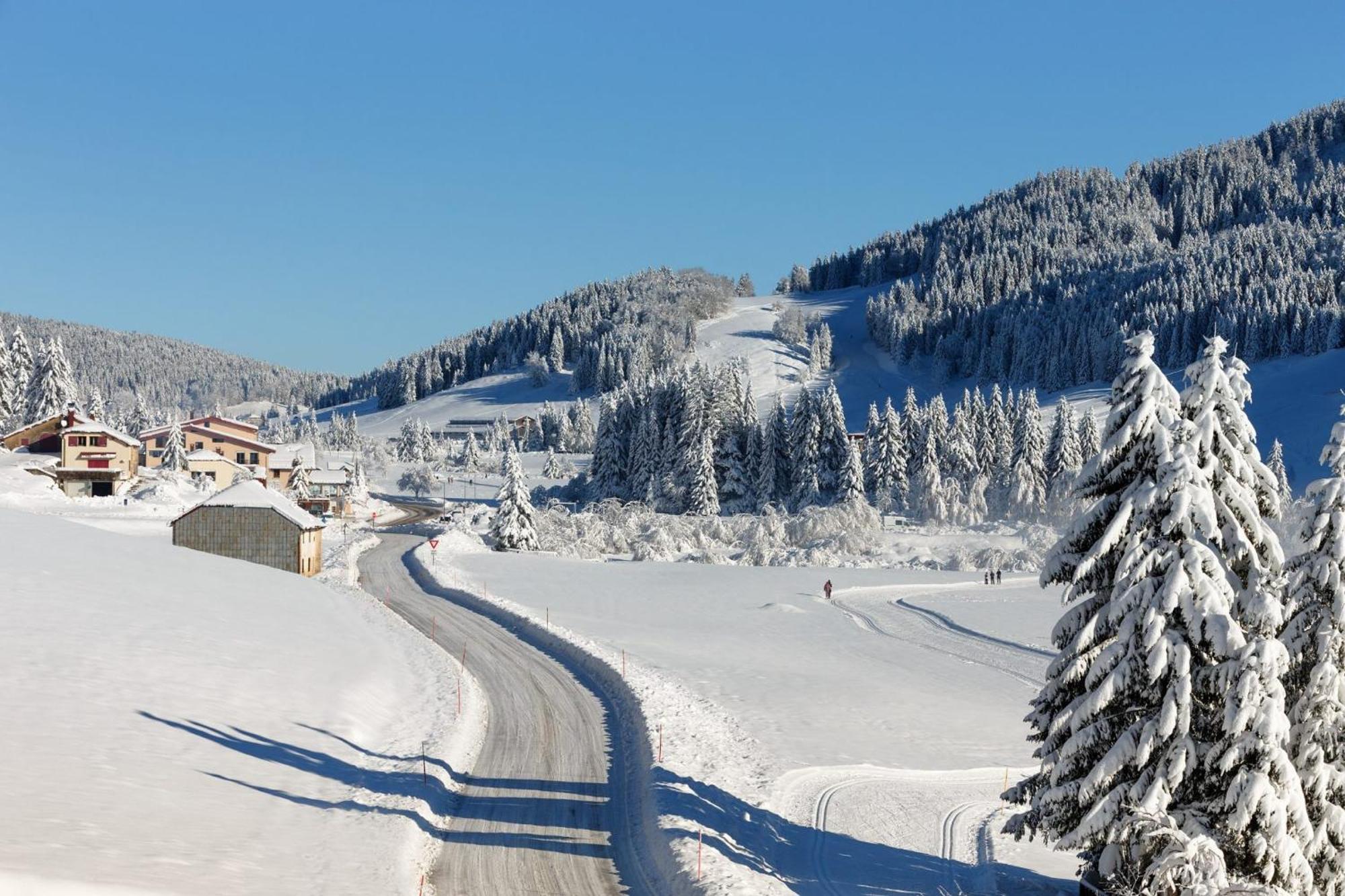 Charmant T2 De Montagne A La Station Des Rousses Avec Balcon Et Garage Ле-Русс Экстерьер фото